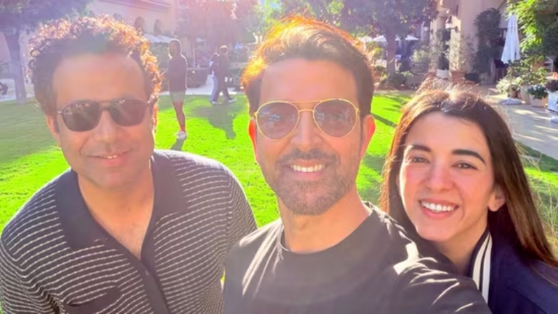 Hrithik Roshan and Saba Azad Enjoy Sunny Getaway with Filmmaker Danish Renzu