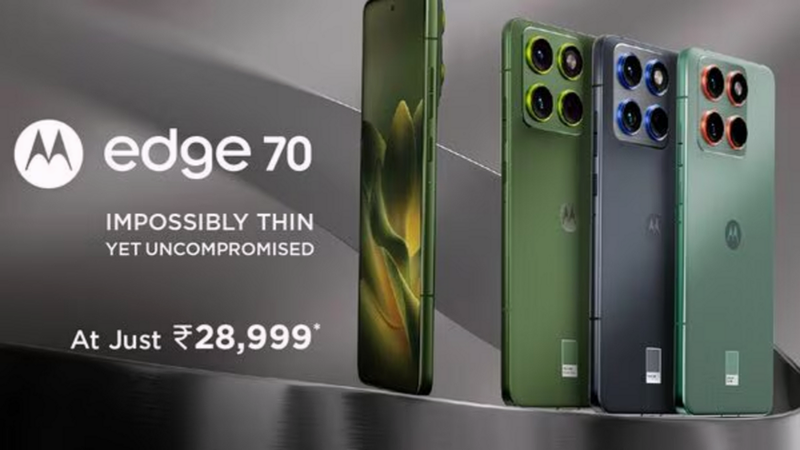 Motorola has officially launched the Motorola Edge 70 in India, strengthening its presence in the competitive premium mid-range smartphone segment. With a razor-thin design, powerful camera setup, and next-generation AI features, the Edge 70 aims to deliver a flagship-like experience at an aggressive price point.